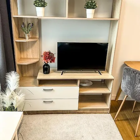 Διαμέρισμα Center - Quiet - 5 Min To Old Town & Nflx *