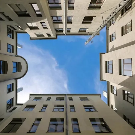 Center - Quiet - 5 Min To Old Town & Nflx Апартаменты Рига